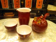 赤いネズミ型茶器セット